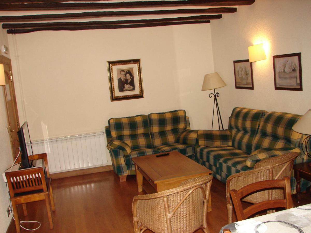 Apartamentos Lazkano I Y II Uharte-Arakil Exteriér fotografie